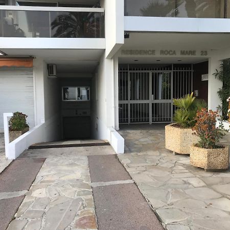 app Le Rocazur avec piscine et parking en bord de mer à 500M du centre ville Menton Exterior foto