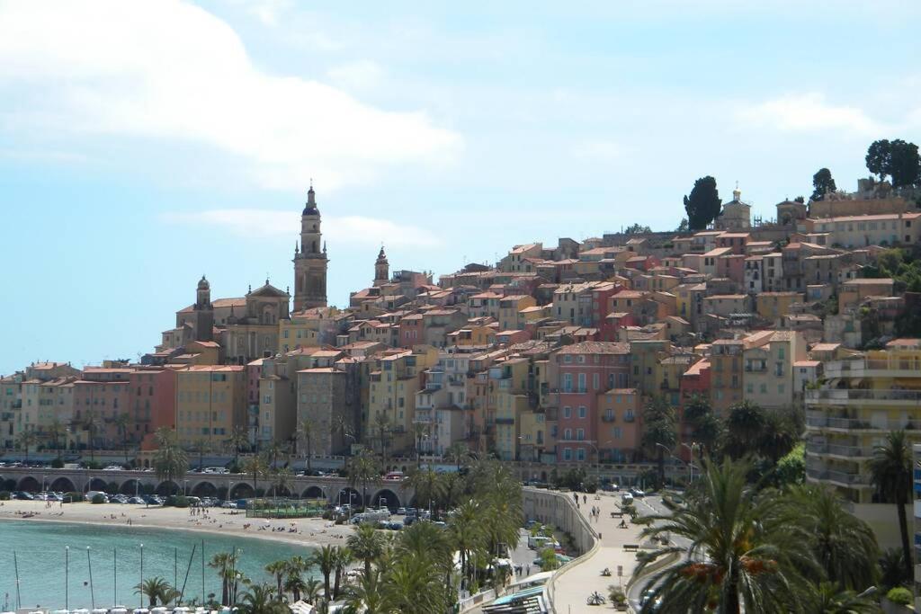 app Le Rocazur avec piscine et parking en bord de mer à 500M du centre ville Menton Exterior foto